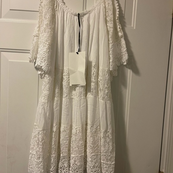 Baci Lace Cold Shoulder mini Dress Top - Picture 8 of 13